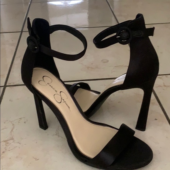 Heels - Picture 1 of 1